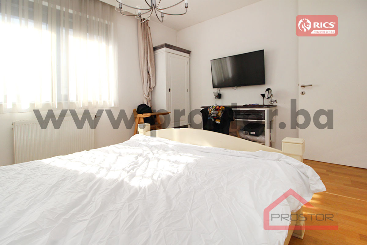 PROSTOR prodaje:Trosoban stan sa terasom od 80m2, Stari Grad 9