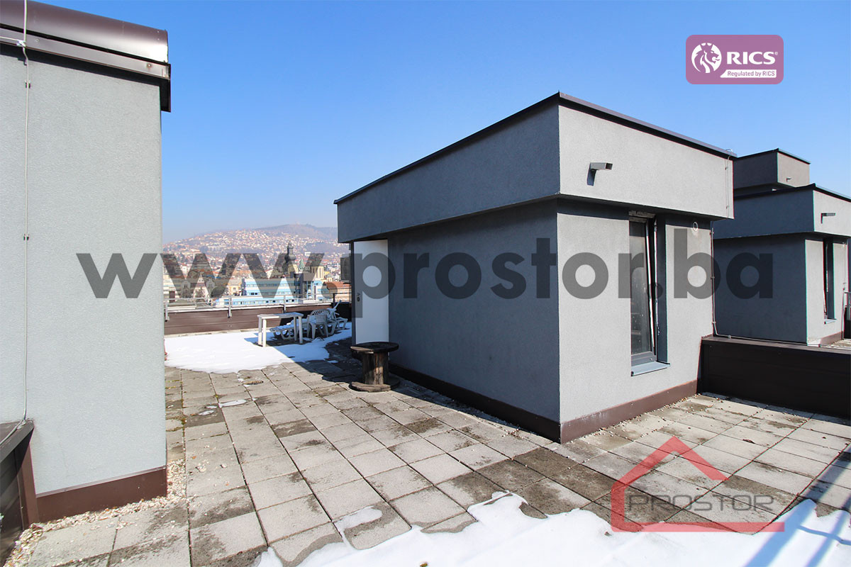 PROSTOR prodaje:Trosoban stan sa terasom od 80m2, Stari Grad 19