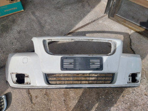 VOLVO V50 2008 PREDNJI BRANIK