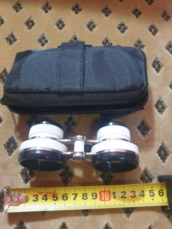 Dvogled pozorisni jacine 2,3x40 ruski