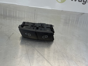 Prekidac Mercedes W204 (fotografija 2)