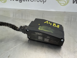 Brava volana elektronika Audi A4 B8 (fotografija 1)