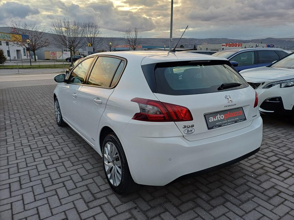 Peugeot 308 1.5 BlueHDI VIRTUAL COCKPIT 2021 GOD