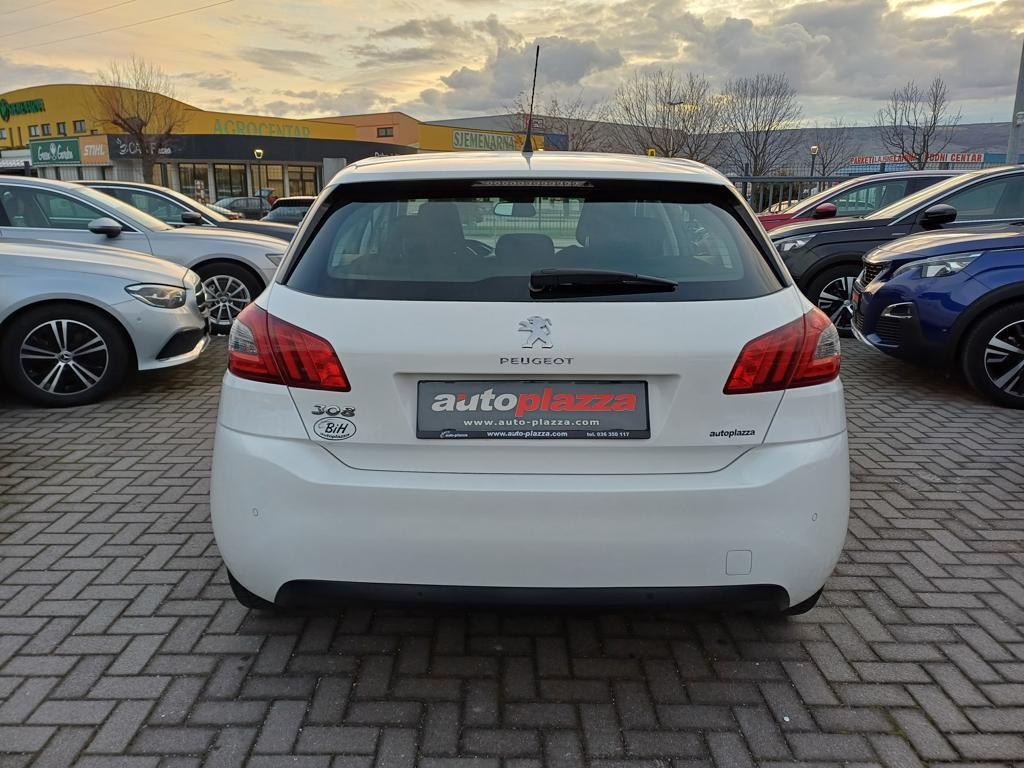 Peugeot 308 1.5 BlueHDI VIRTUAL COCKPIT 2021 GOD