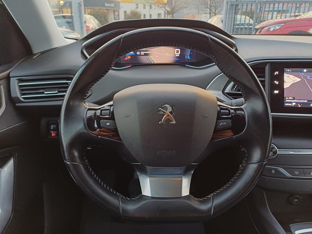 Peugeot 308 1.5 BlueHDI VIRTUAL COCKPIT 2021 GOD
