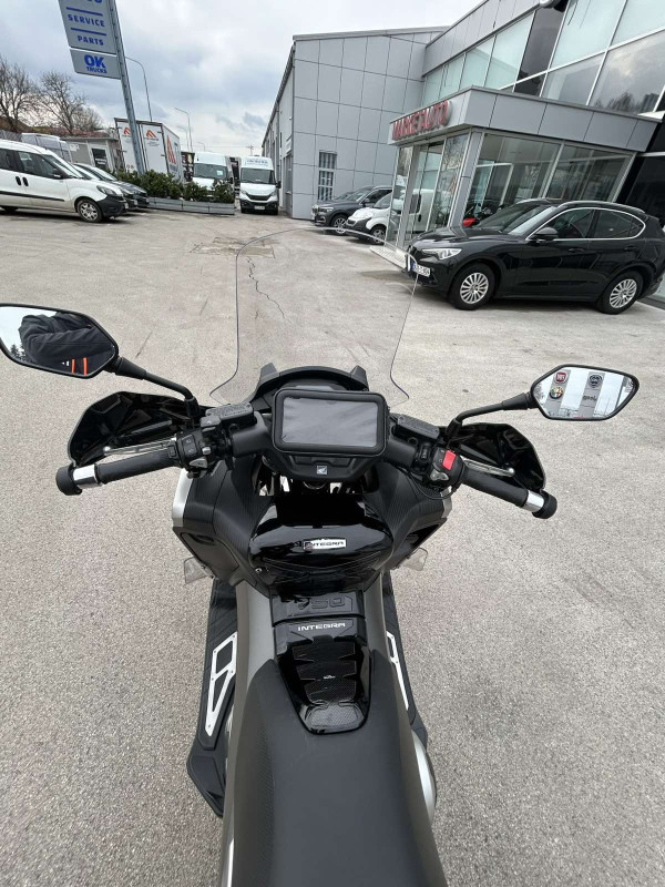 HONDA INTEGRA 750
