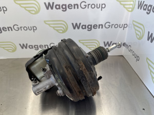 Servo dobos glavni kočioni Audi A4 B8 (fotografija 2)