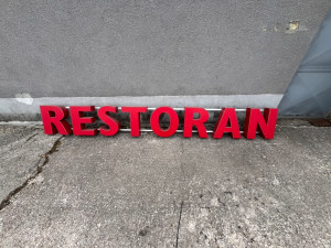 Svjetleca reklama za restoran i buregdzinicu