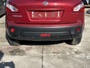 Branik zadnji Nissan Qashqai 2013