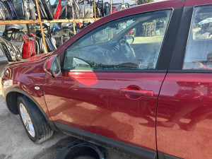 Vrata prednja lijeva Nissan Qashqai 2013