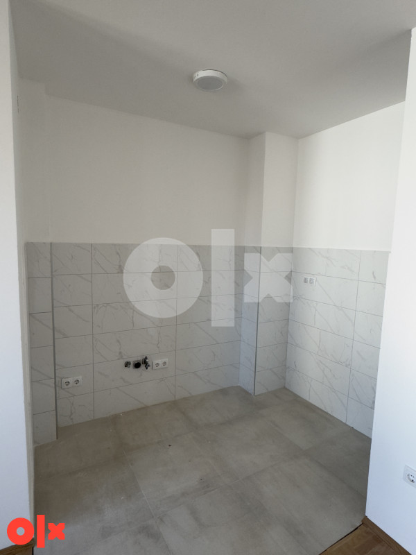 Jednoiposoban  Stan Bijeljina 53 m2 2,3,4 sprat centar 4