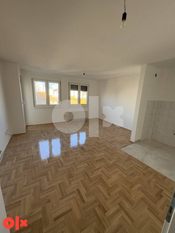 Jednoiposoban  Stan Bijeljina 53 m2 2,3,4 sprat centar 12