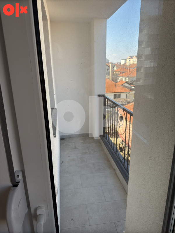 Jednoiposoban  Stan Bijeljina 53 m2 2,3,4 sprat centar 9