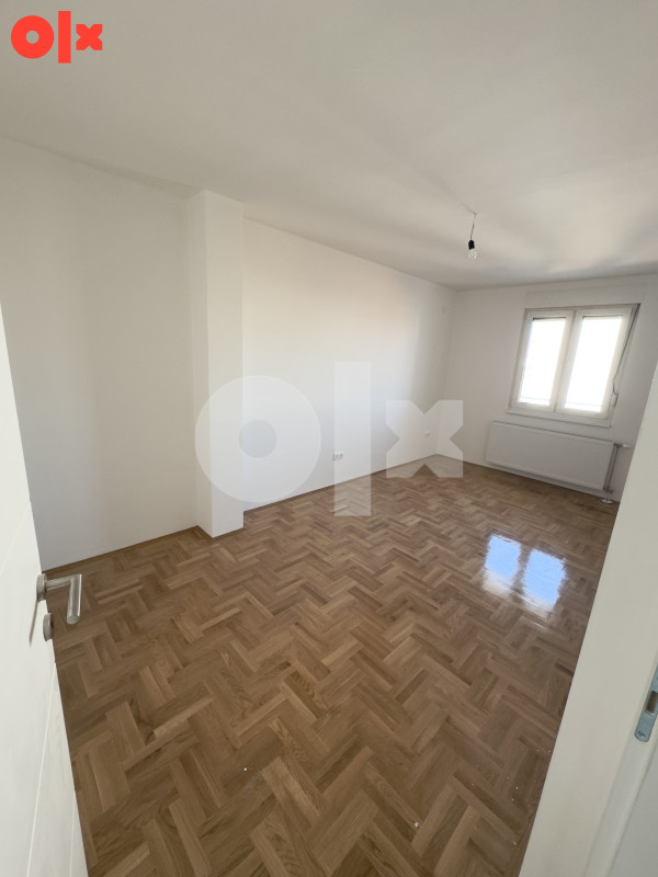 Jednoiposoban  Stan Bijeljina 53 m2 2,3,4 sprat centar 7