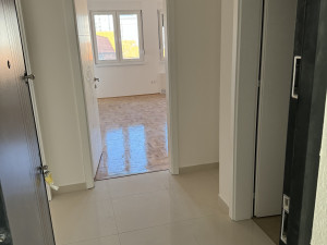 Jednoiposoban Stan Bijeljina 53 m2 2,3,4 sprat centar photo 2