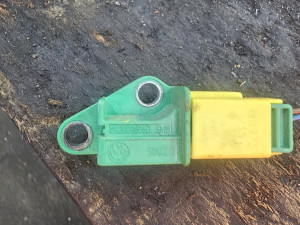 Senzor bocnog udara 1K0909606D