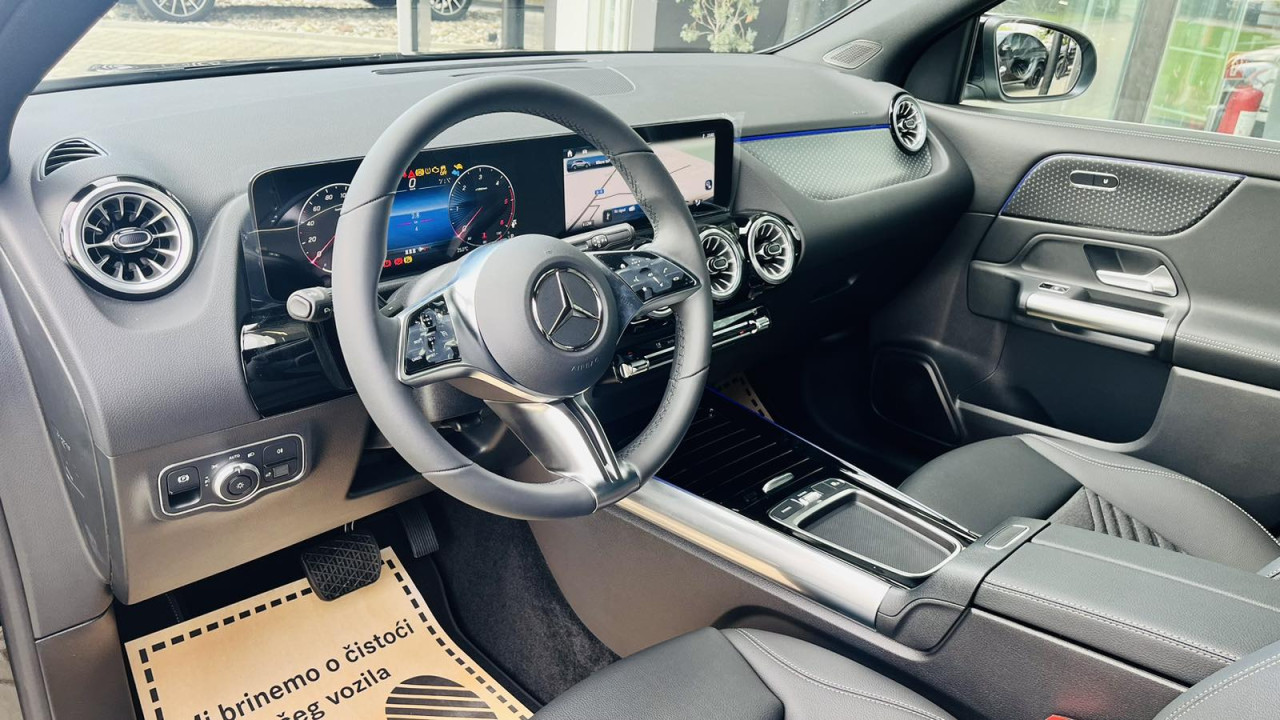Mercedes-Benz GLA 180 d 2025