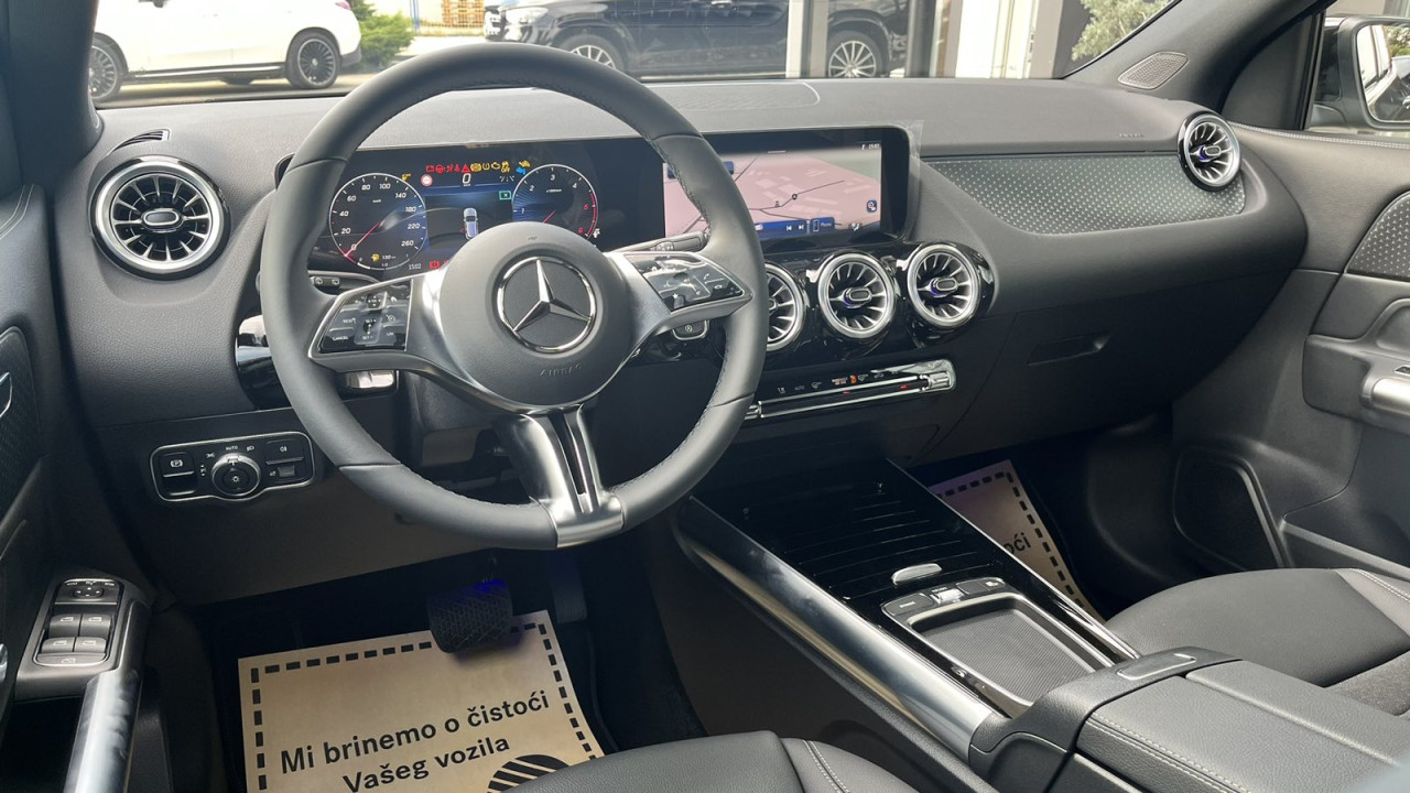 Mercedes-Benz GLA 180 d 2025