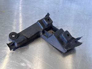 Nosac zadnjeg branika Volvo XC70