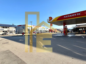 We are renting a commercial space in an attractive location photo 4