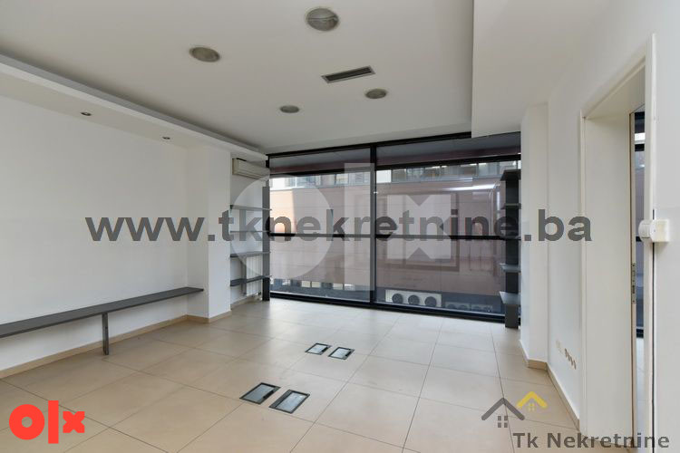 CENTAR - Poslovni prostor 214 m2, zgrada "Titanik" 7