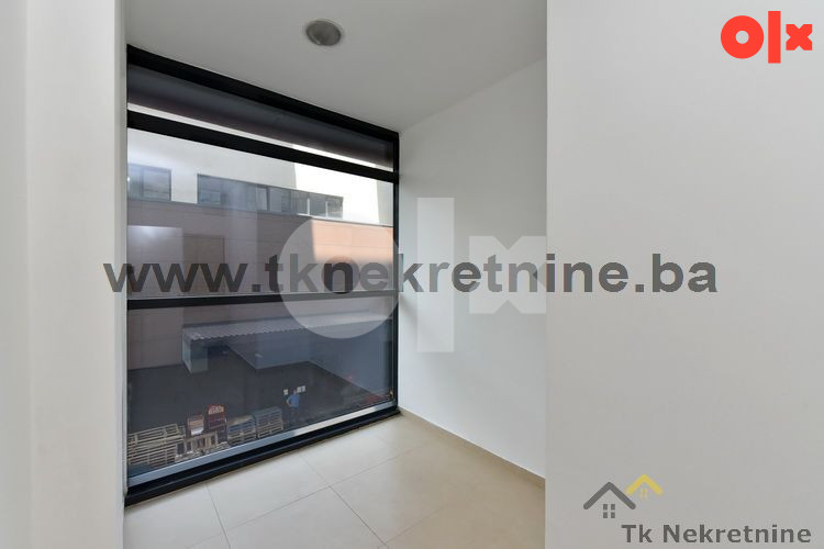 CENTAR - Poslovni prostor 214 m2, zgrada "Titanik" 8