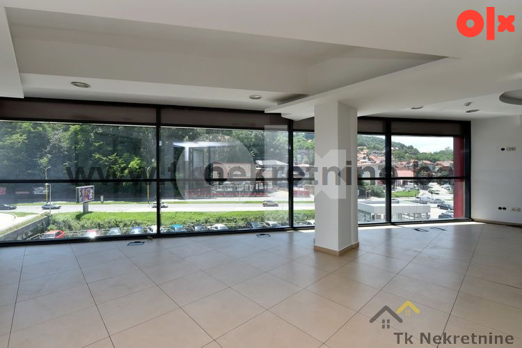 CENTAR - Poslovni prostor 214 m2, zgrada "Titanik" 9