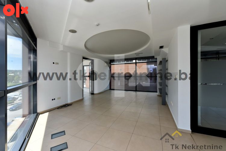 CENTAR - Poslovni prostor 214 m2, zgrada "Titanik" 10