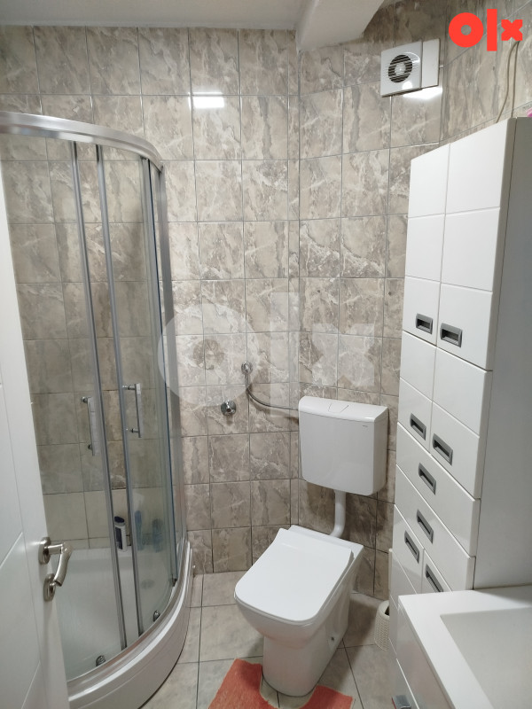 Prodaja kuce- BL-centar-1 sprat useljiv-2 u roh bau fazi) 3