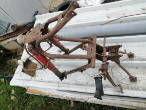 Zadnja viljuska oldtimer motocikl