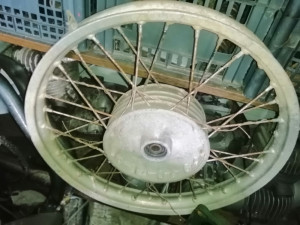 Motocikl oldschool felge oldtimer