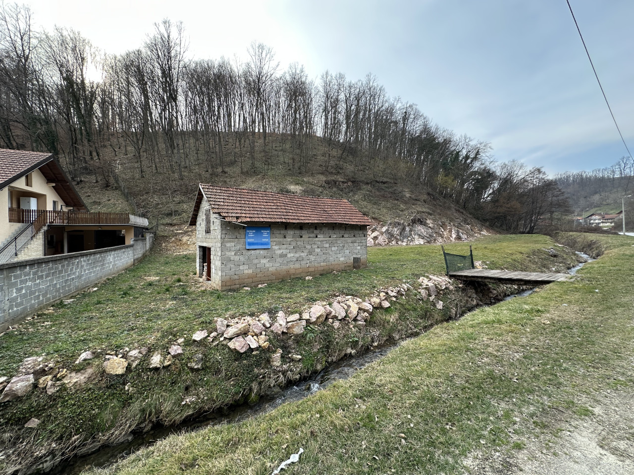 Zemljište pored magistralnog puta - 2531 m2 4