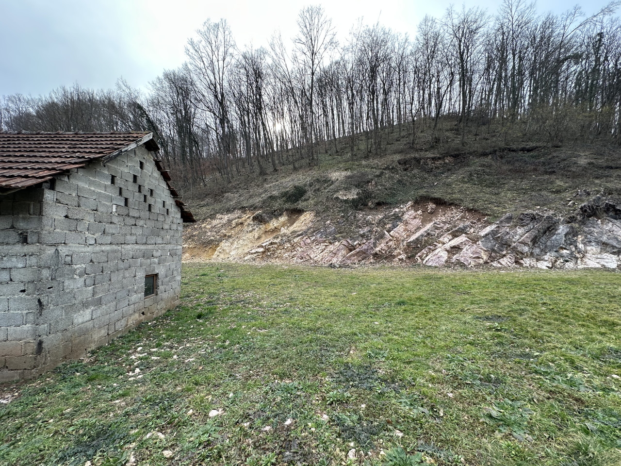 Zemljište pored magistralnog puta - 2531 m2 6