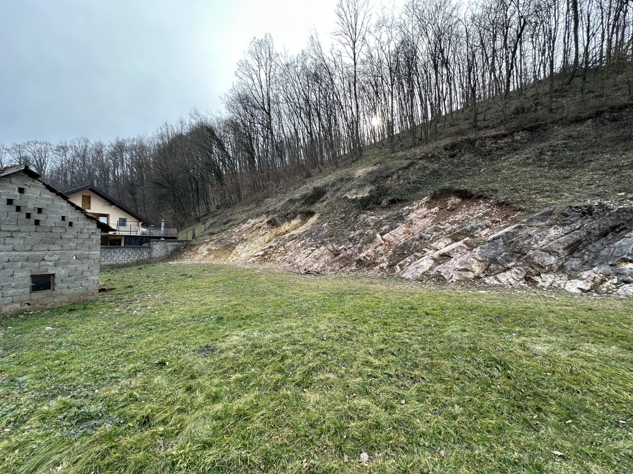 Zemljište pored magistralnog puta - 2531 m2 17