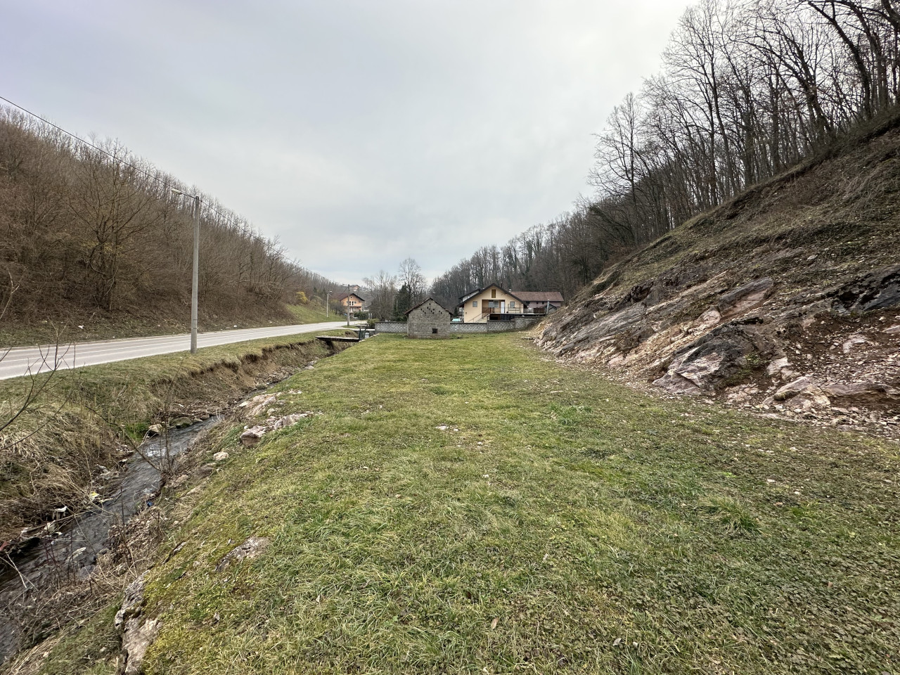 Zemljište pored magistralnog puta - 2531 m2 22