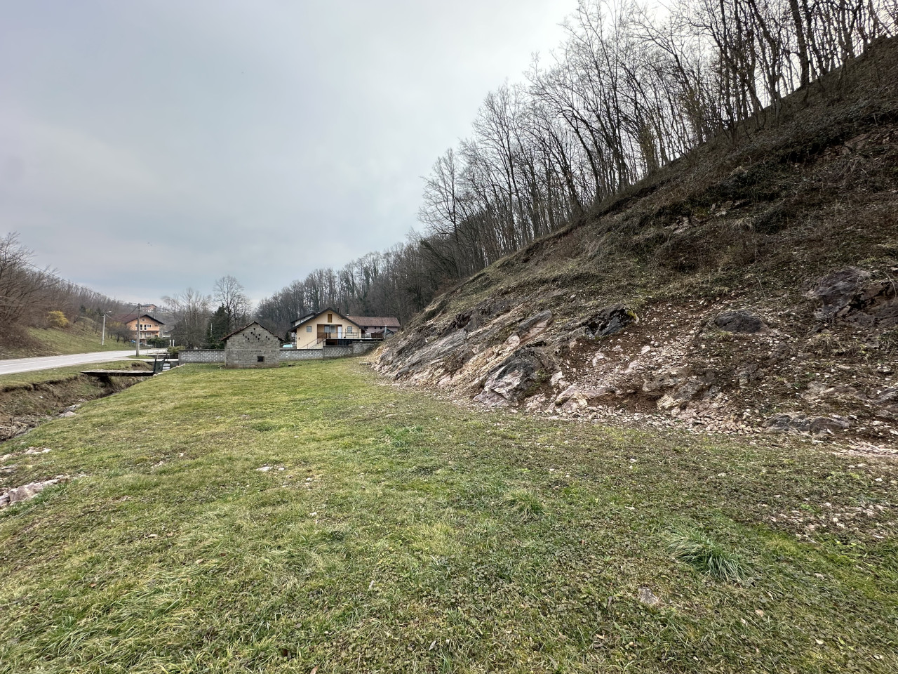 Zemljište pored magistralnog puta - 2531 m2 23