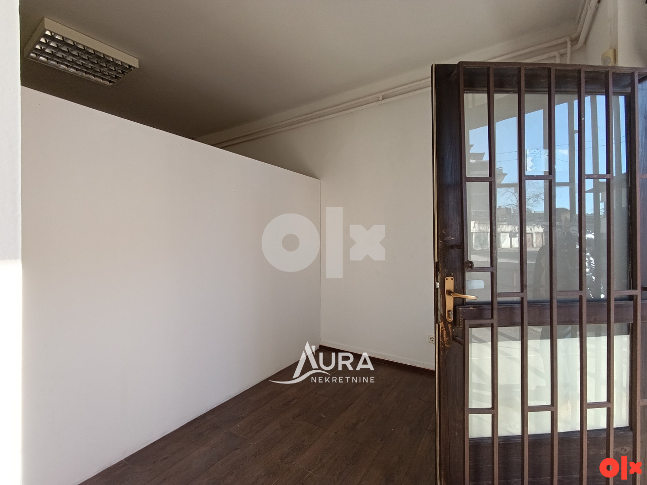 AURA/ Poslovni prostor sa skladištem / Centar, Breka 2