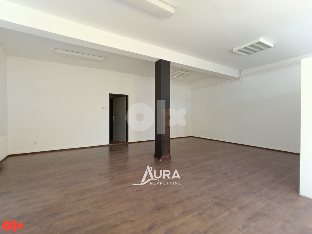 AURA/ Poslovni prostor sa skladištem / Centar, Breka 4