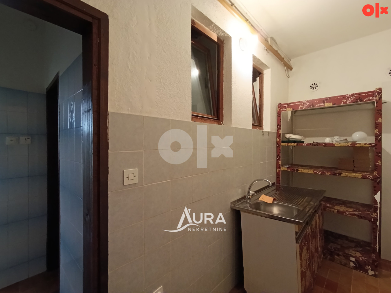 AURA/ Poslovni prostor sa skladištem / Centar, Breka 7