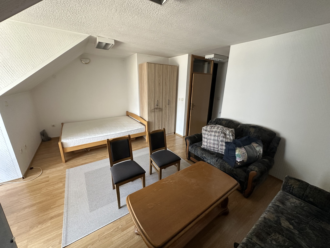 Stambeno-poslovni objekat u Prnjavoru - 144 m2 15