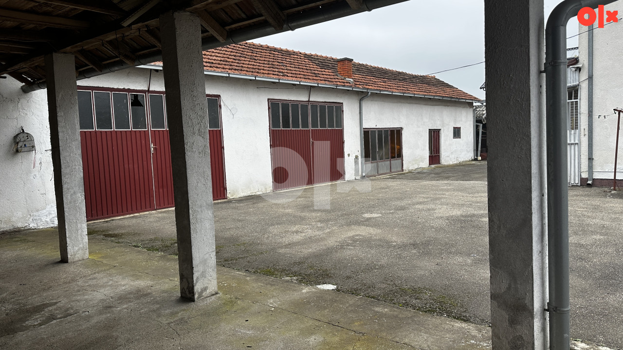 KUĆA SA POSLOVNIM PROSTOROM KOMPLET DOMAĆINSTVO 4
