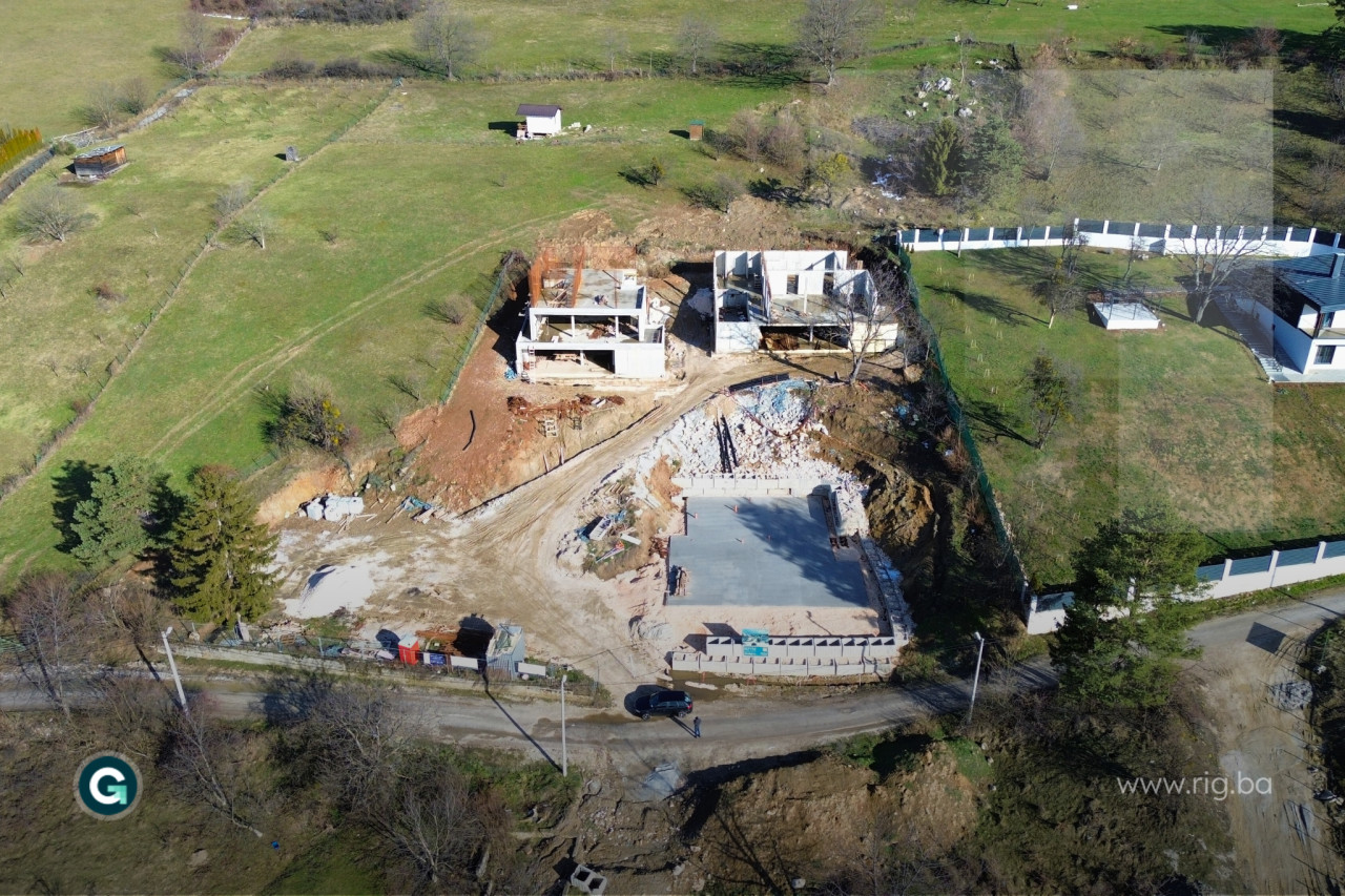 ZEMLJIŠNE PARCELE SA PROJEKTOM/ Poljine / PRODAJA 6