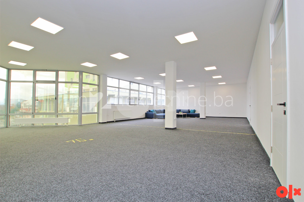 m2: Stup / Poslovni prostor 150m2 / 1. sprat / parking 2