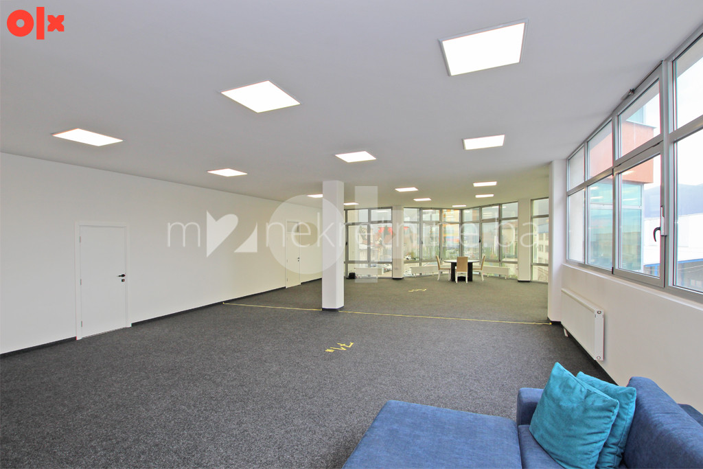 m2: Stup / Poslovni prostor 150m2 / 1. sprat / parking 6