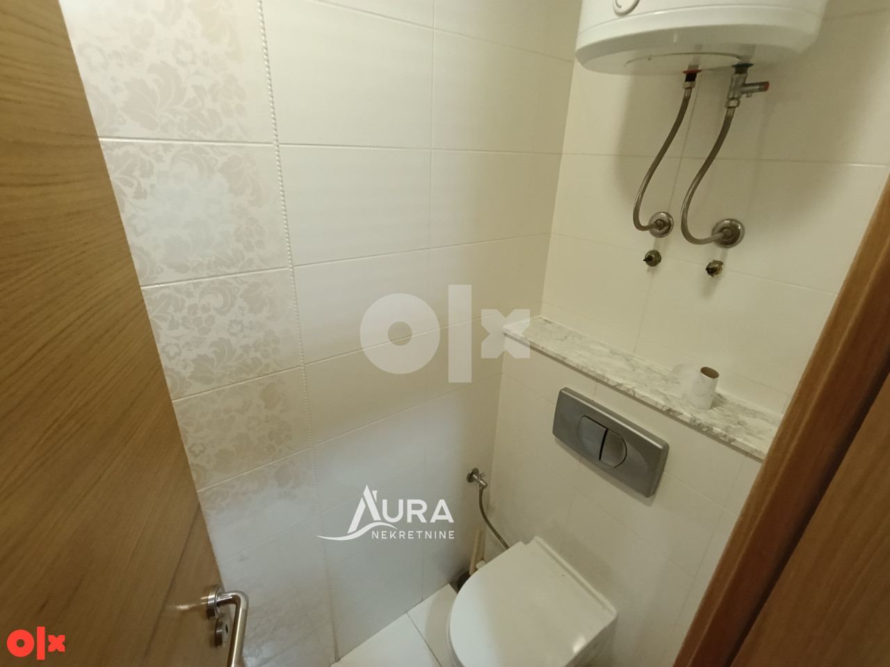 AURA/ Četverosoban stan / Centar, Titova 14