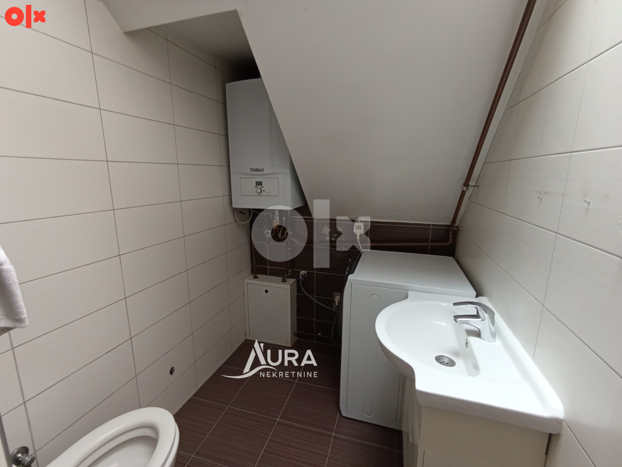 AURA/ Četverosoban stan / Centar, Titova 15