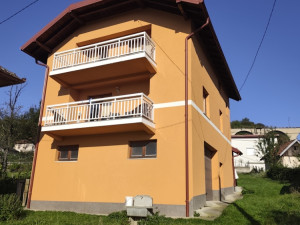 Prodaja Tarcin -Do  Kuce i okucnice photo 4