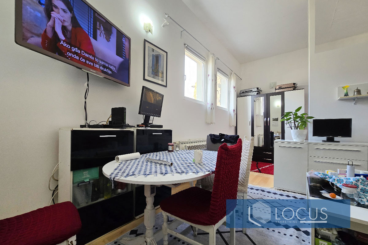 LOCUS: Stambeno poslovni objekat, Koševsko brdo, Centar 9