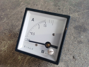 AMPERMETAR 1.5A