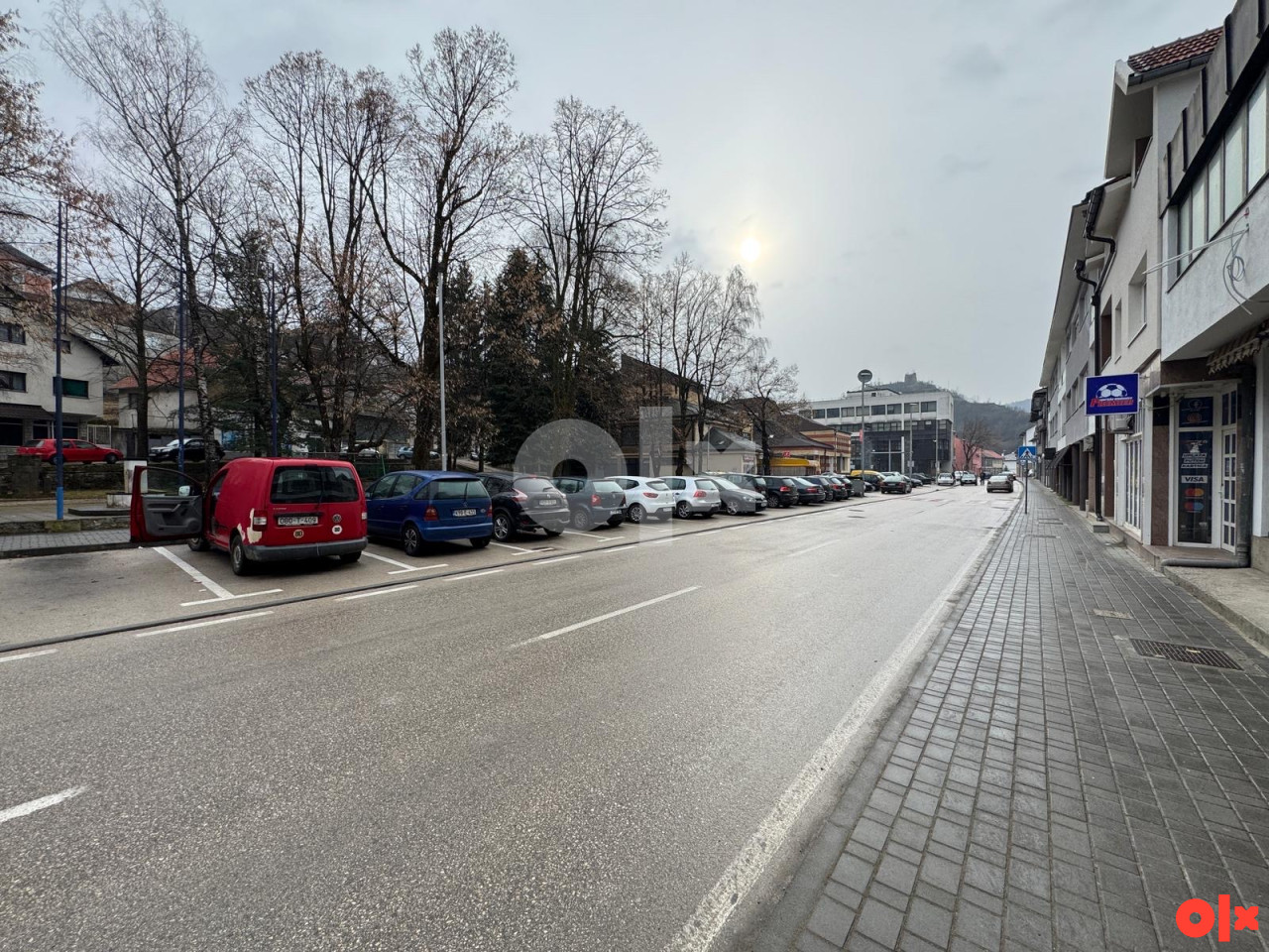 Poslovni prostor Prozor-Rama.  IZDAJE SE -063-313-443 3